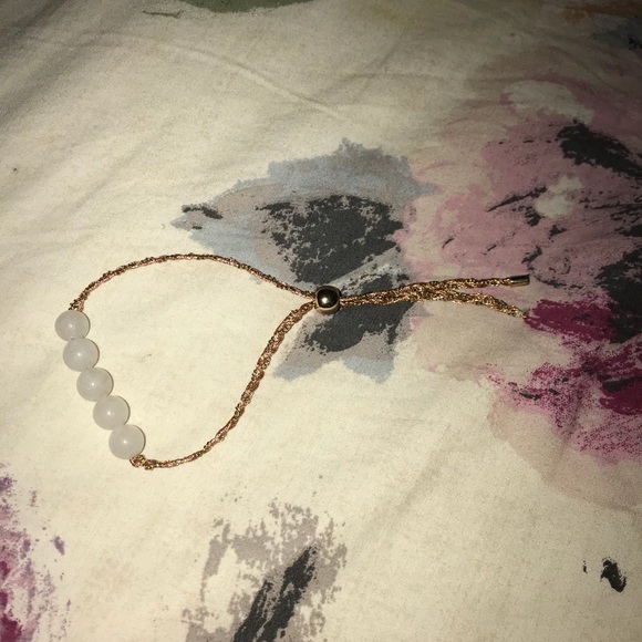francesca’s Jewelry - francescas gold pearl bracelet francesca’s Jewelry - francescas gold pearl bracelet
